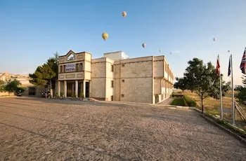 Ciner Hotel