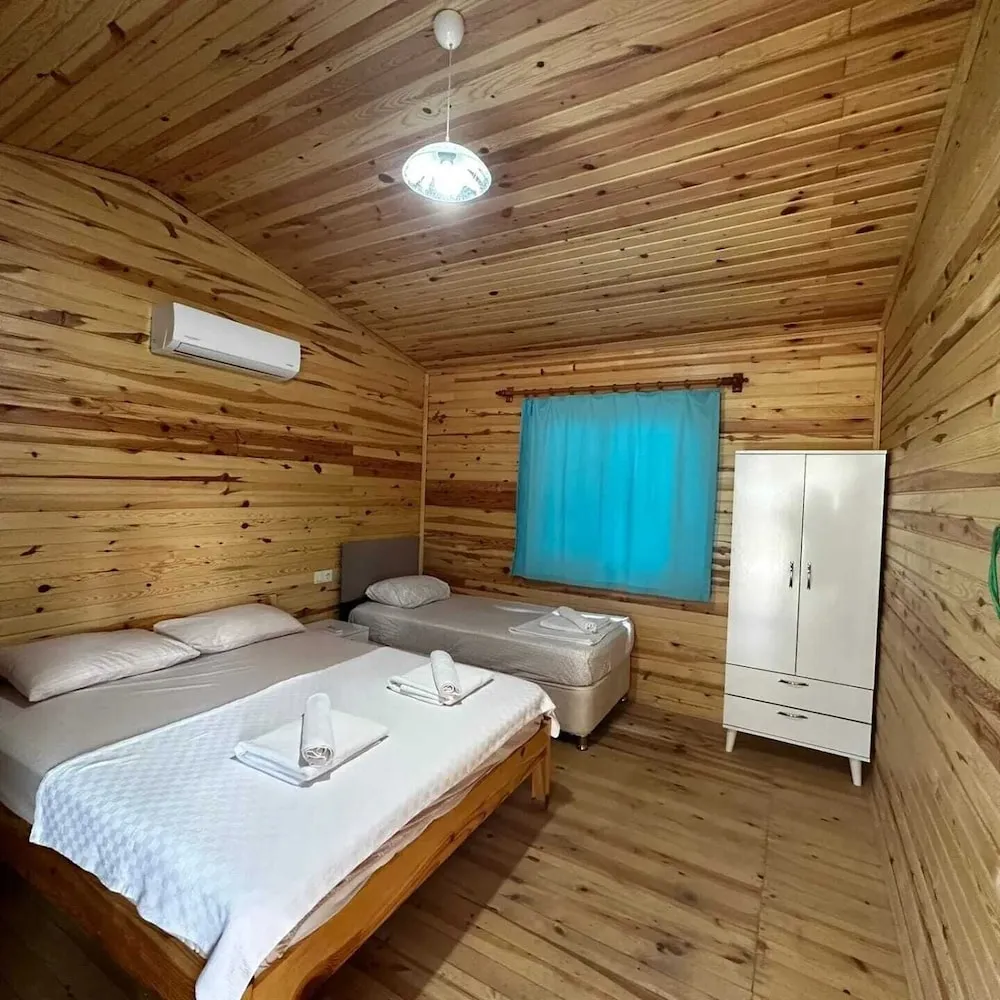 Bungalov, Birden Çok Yatak, Bahçe Manzaralı