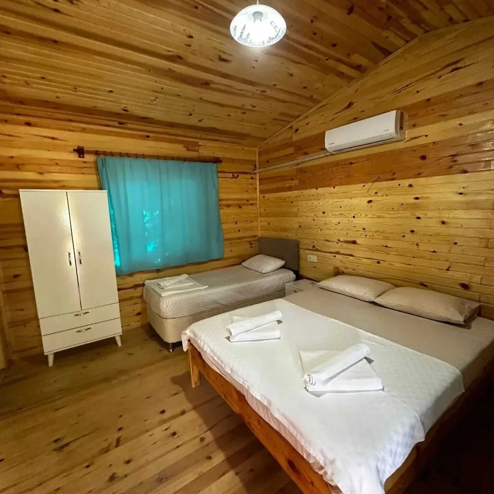 Bungalov, Birden Çok Yatak, Bahçe Manzaralı