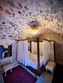 Şahmeran Otel Cafe Restoran