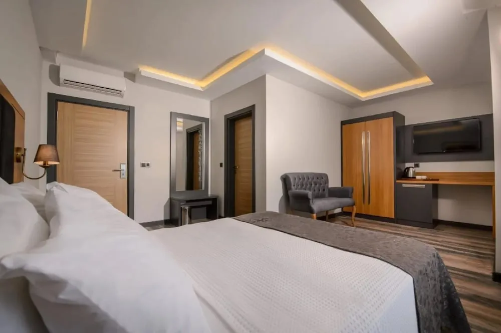 Deluxe Tek Büyük Yataklı Oda