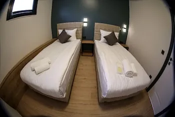 Mia Mia Suites