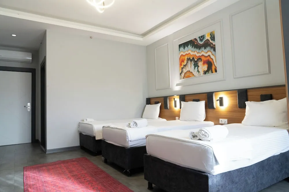 Standard Üç Kişilik Oda