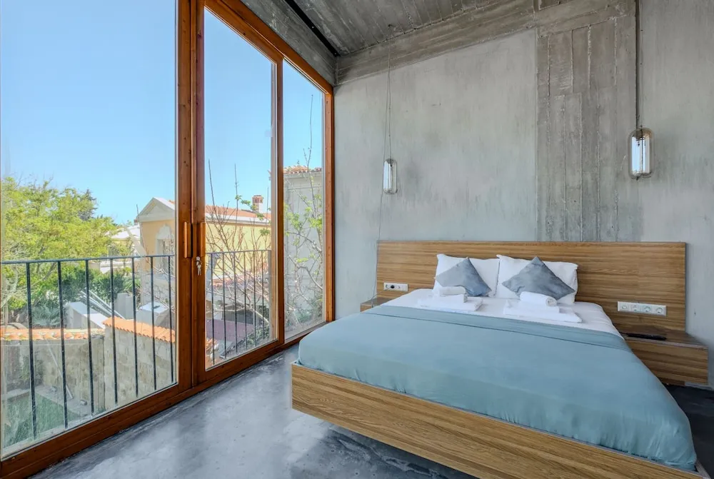 Luxury Tek Büyük Yataklı Oda