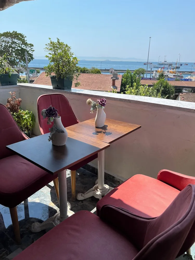 Deluxe Üç Kişilik Oda