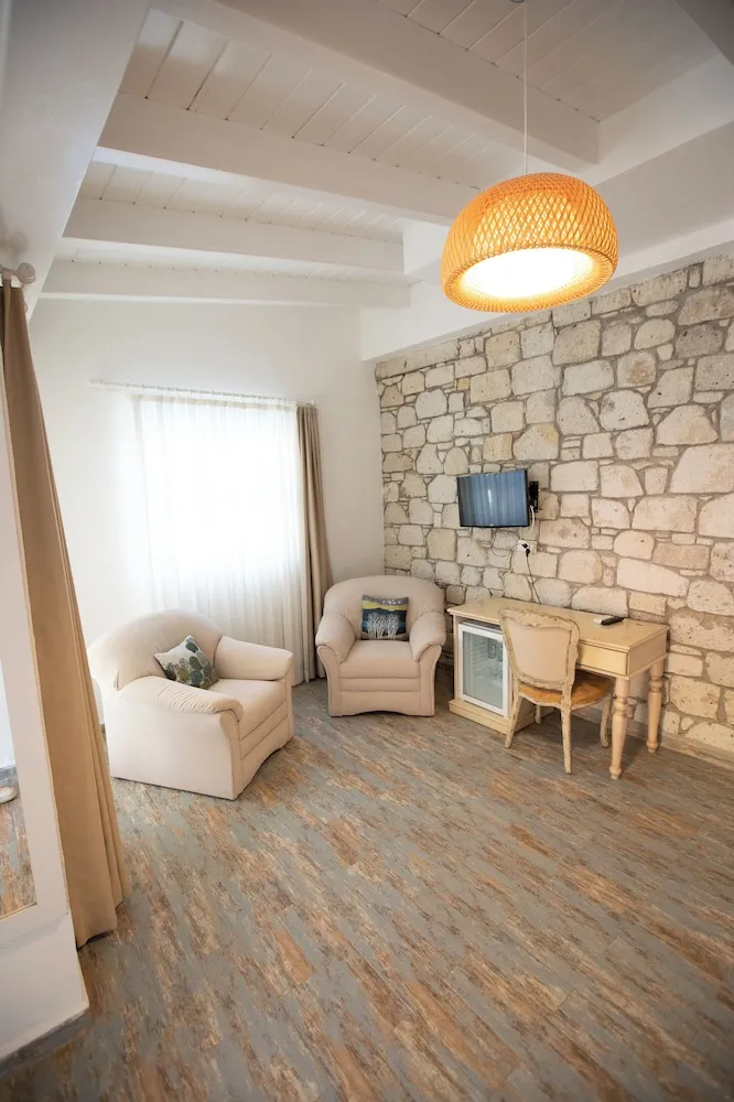 Superior Room with Garden View