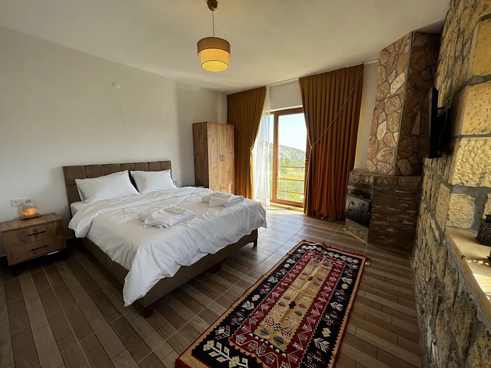 Comfort Tek Büyük Yataklı Oda
