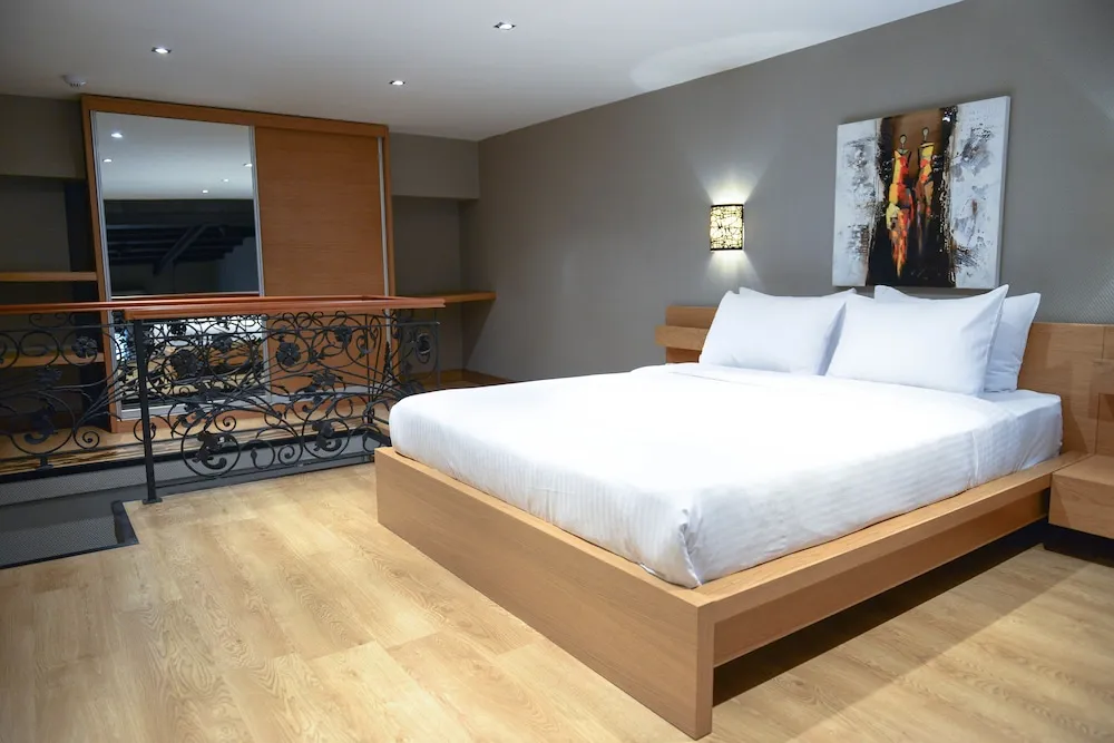 Loft Suite