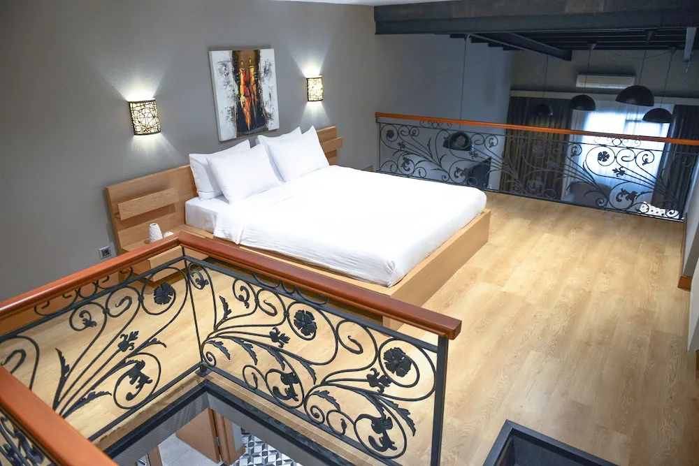Loft Suite