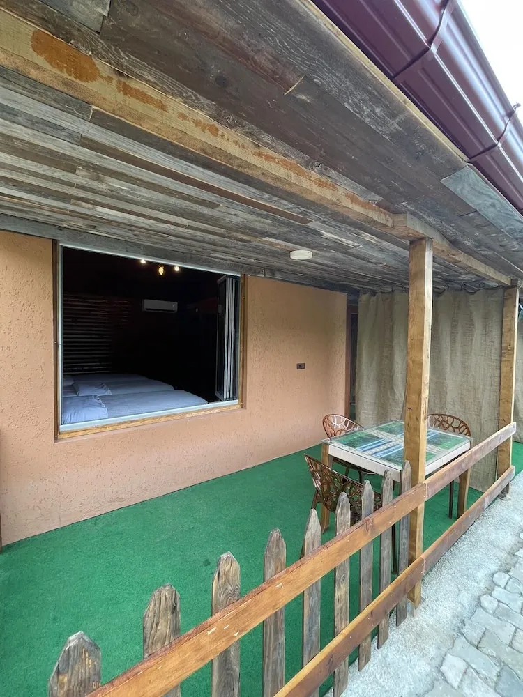 Economy Oda, Sigara İçilmez, Dağ Manzaralı