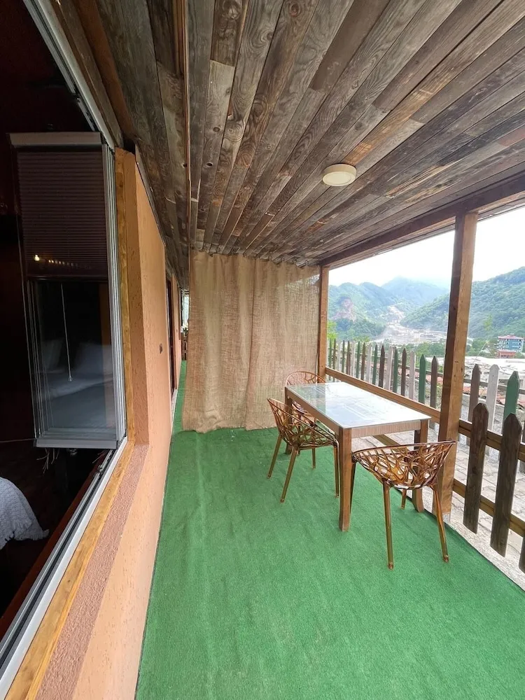 Economy Oda, Sigara İçilmez, Dağ Manzaralı