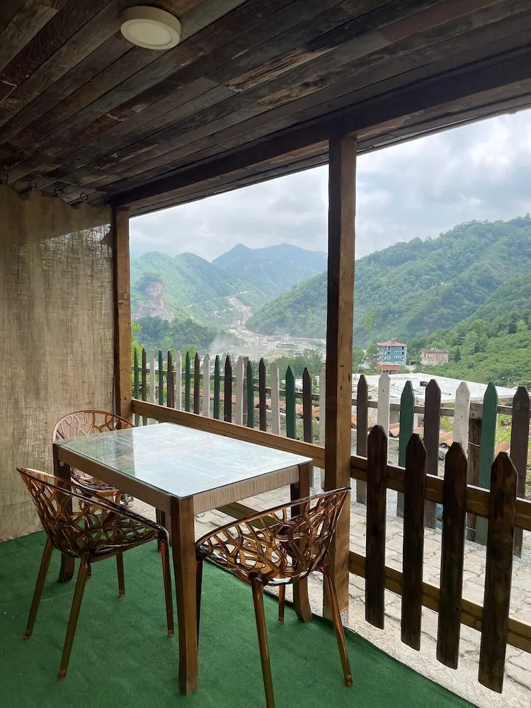 Economy Oda, Sigara İçilmez, Dağ Manzaralı