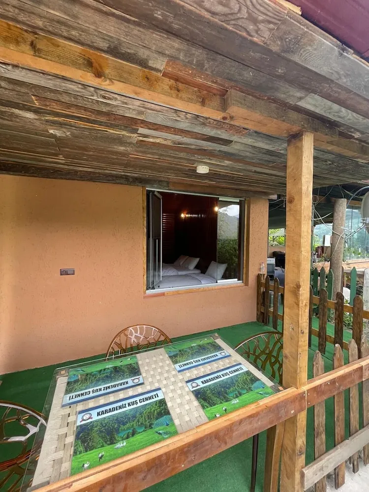 Family Oda, Sigara İçilmez, Dağ Manzaralı