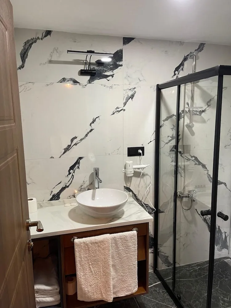 Family Oda, Sigara İçilmez, Dağ Manzaralı