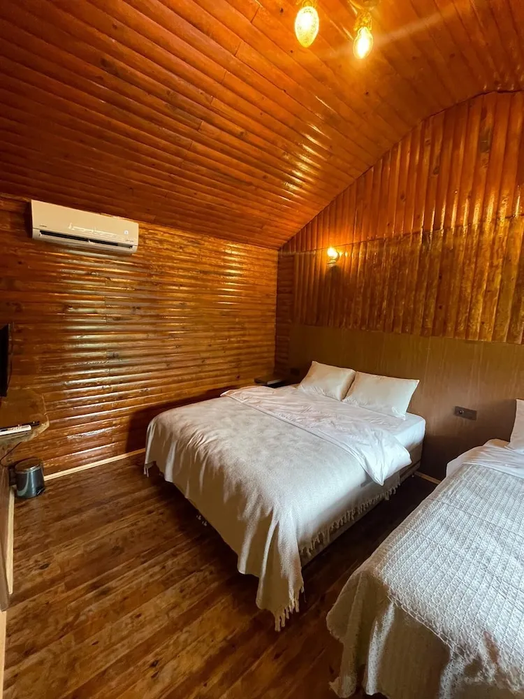 Family Oda, Sigara İçilmez, Dağ Manzaralı