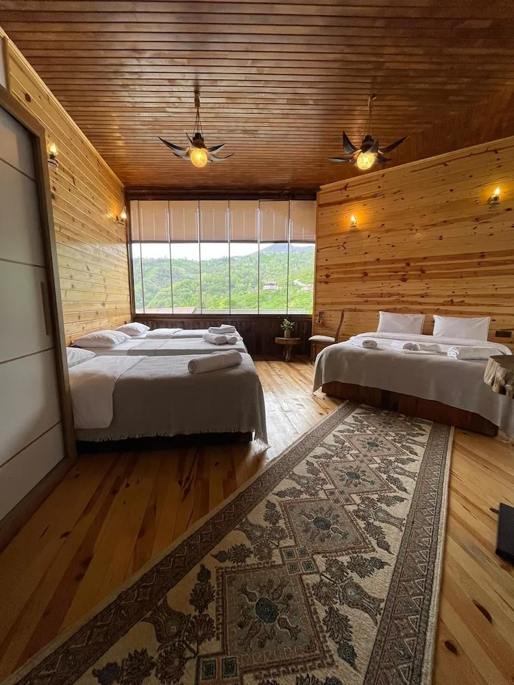 Grand Oda, Birden Çok Yatak, Sigara İçilmez, Dağ Manzaralı