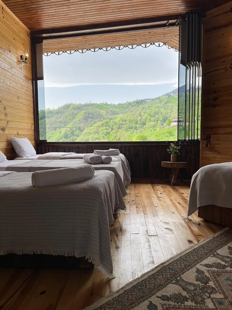 Grand Oda, Birden Çok Yatak, Sigara İçilmez, Dağ Manzaralı