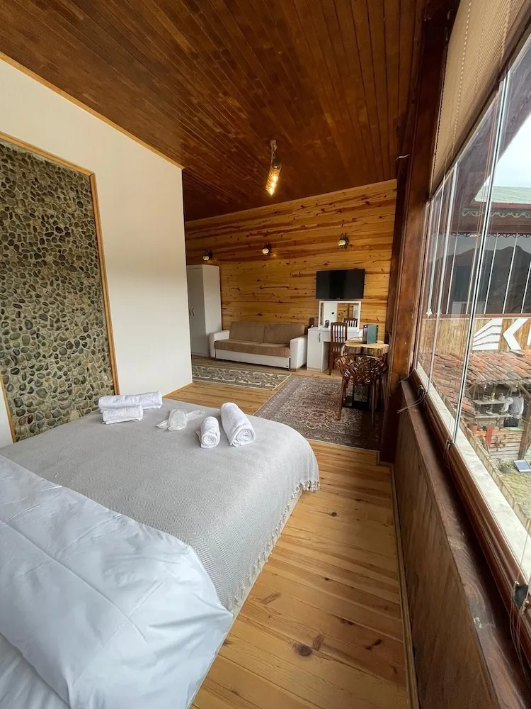 Design Oda, Sigara İçilmez, Dağ Manzaralı