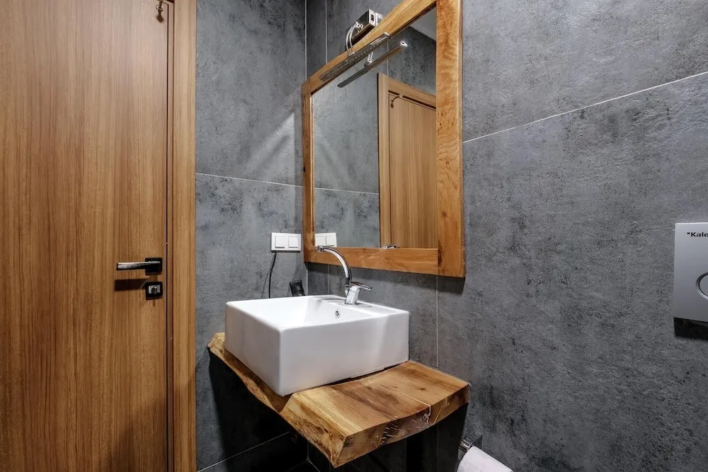 Standard Tek Büyük Yataklı Oda, Nehir Manzaralı