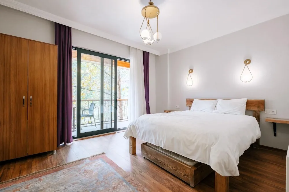 Standard Üç Kişilik Oda, Nehir Manzaralı