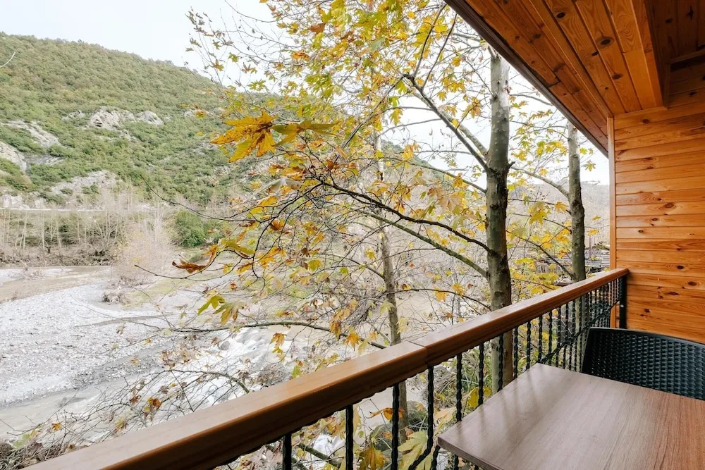 Standard Üç Kişilik Oda, Nehir Manzaralı