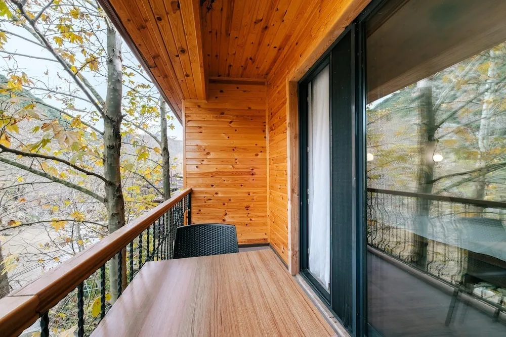 Standard Üç Kişilik Oda, Nehir Manzaralı