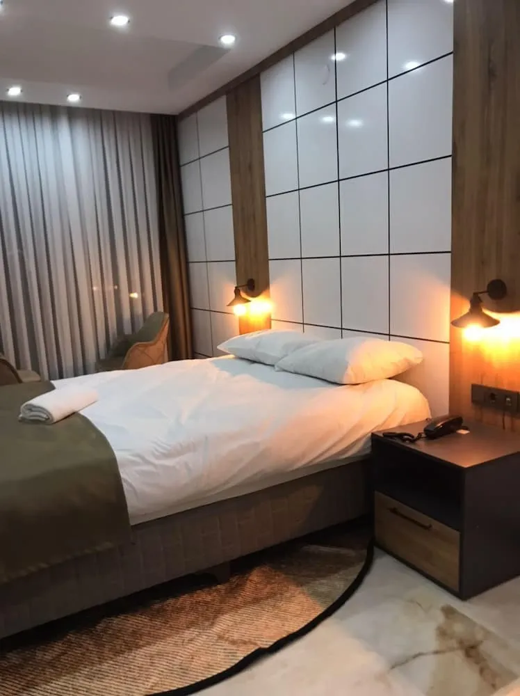 Deluxe Tek Büyük Yataklı Oda, Sigara İçilmez, Şehir Manzaralı