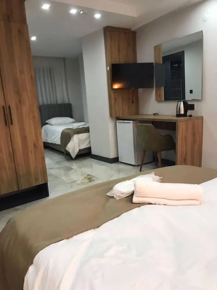 Deluxe Üç Kişilik Oda, Şehir Manzaralı