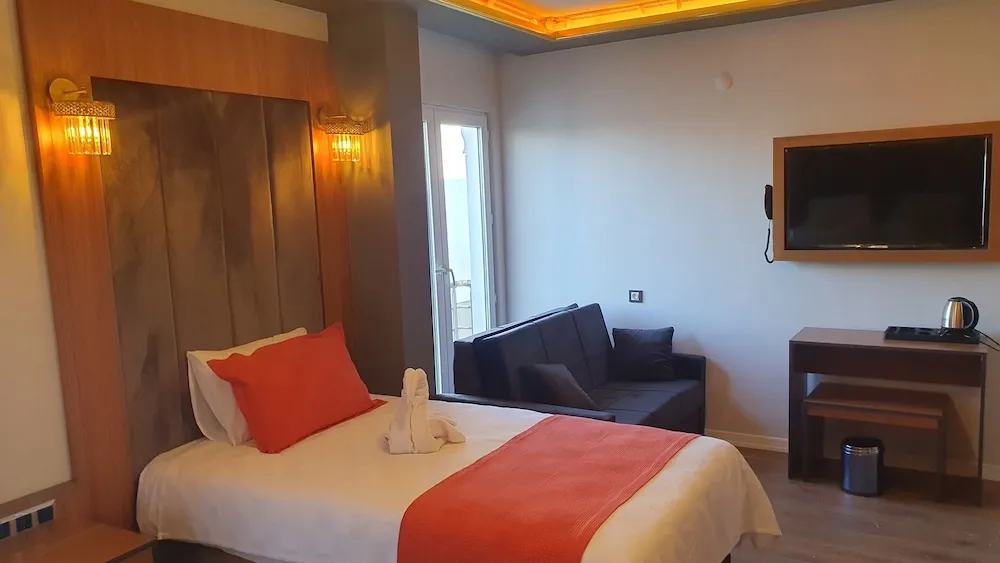 Deluxe Üç Kişilik Oda