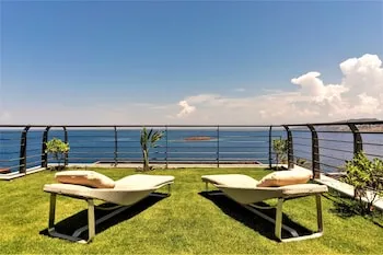 Gala Suites & Villas