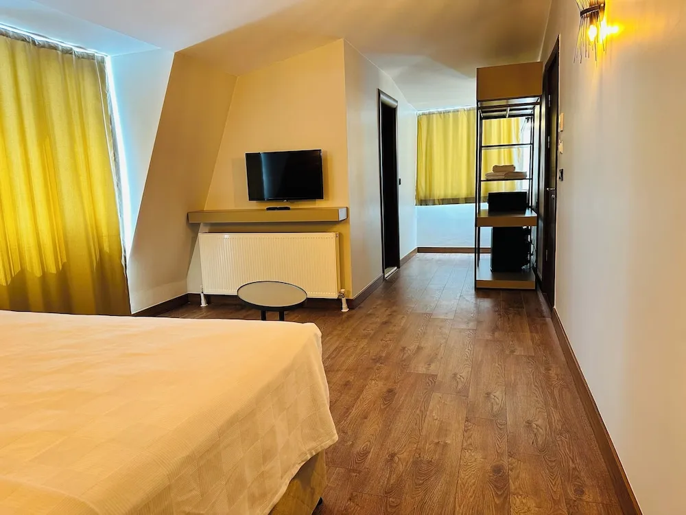 Deluxe Stüdyo Süit