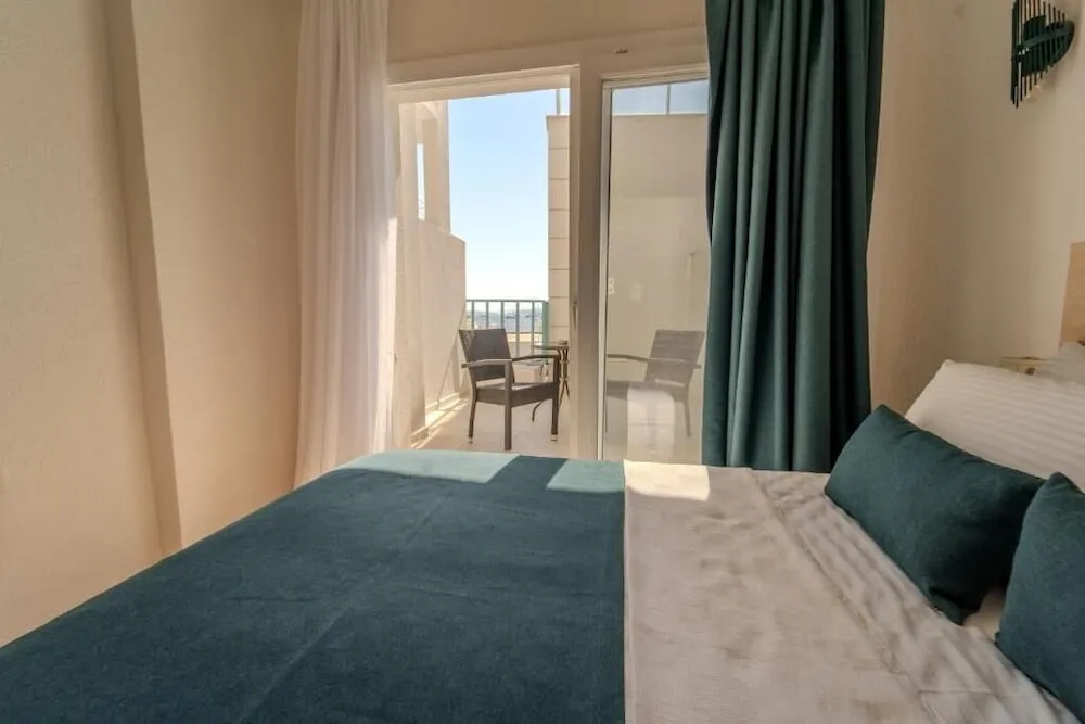 Deluxe Oda, Kısmi Deniz Manzaralı