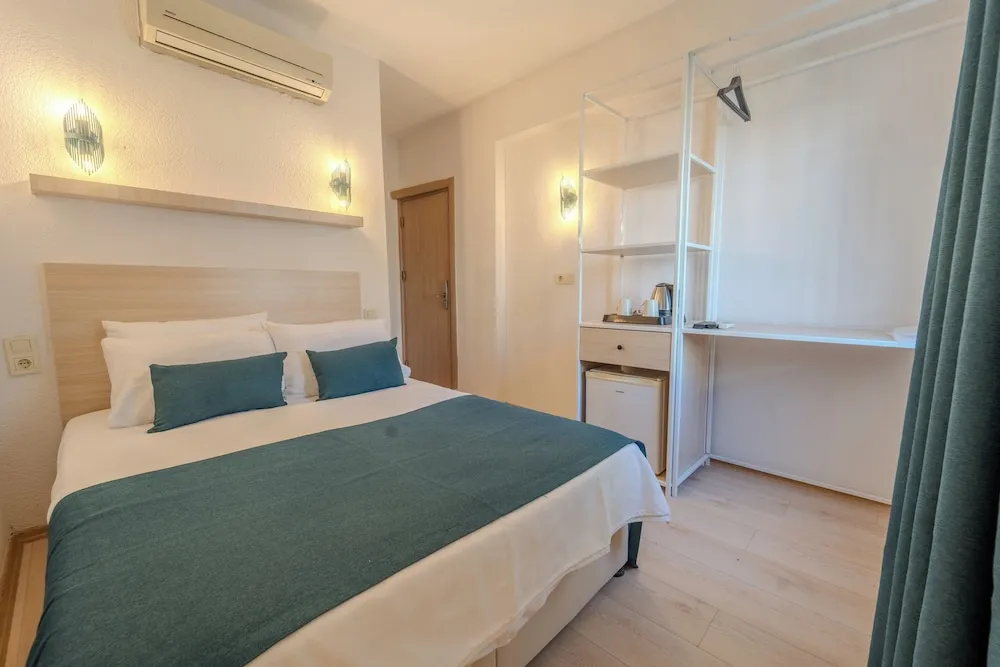 Standard Oda, Kısmi Deniz Manzaralı