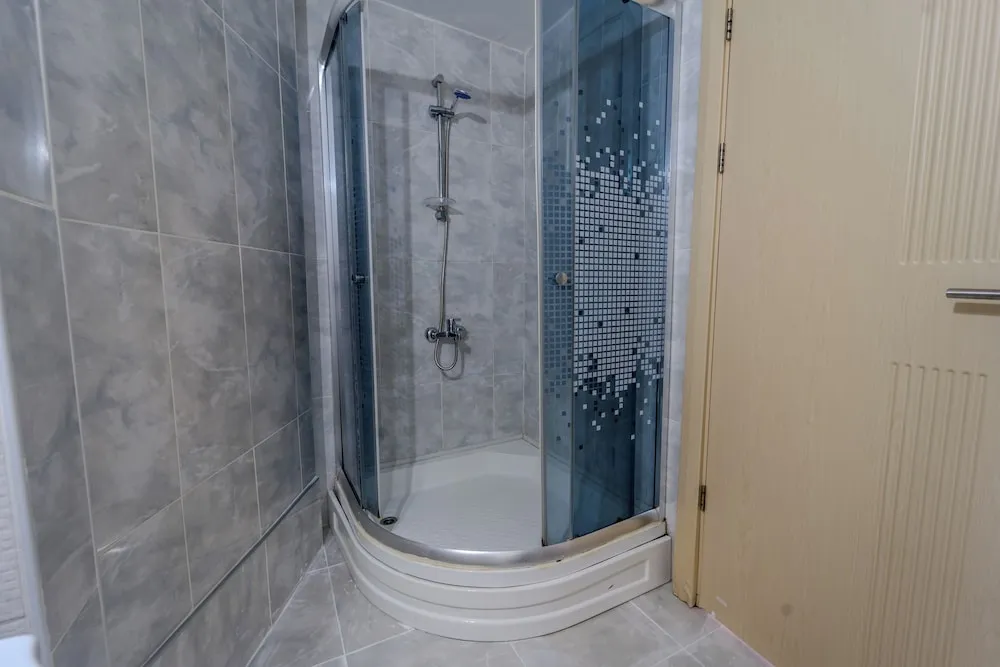 Standard Apart Daire, Bahçe Manzaralı