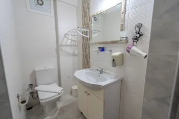 Mia Hill Suites
