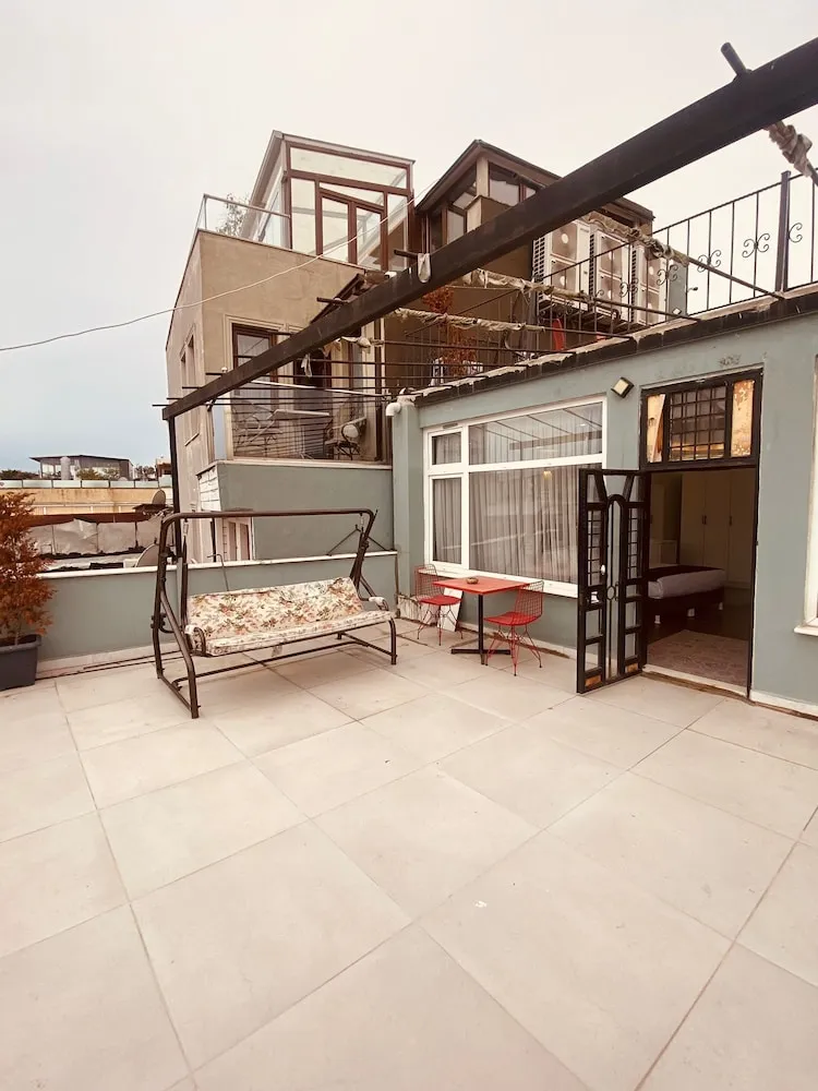 Triple Room - Balcony and Partial Seaview