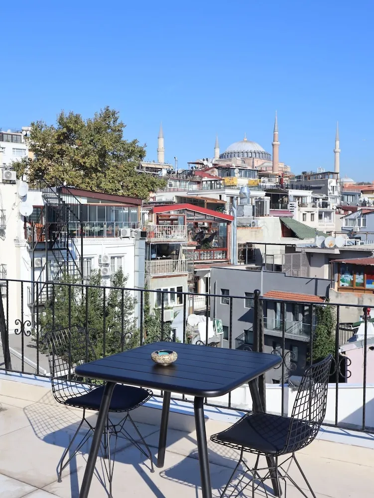 Triple Room - Balcony and Partial Seaview