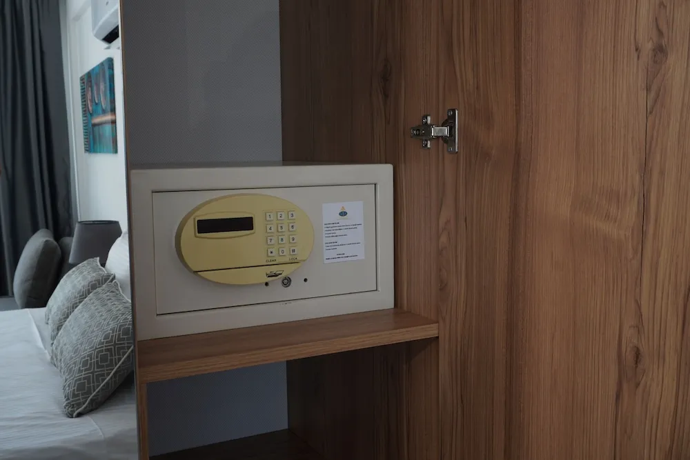 Family Tek Büyük veya İki Ayrı Yataklı Oda