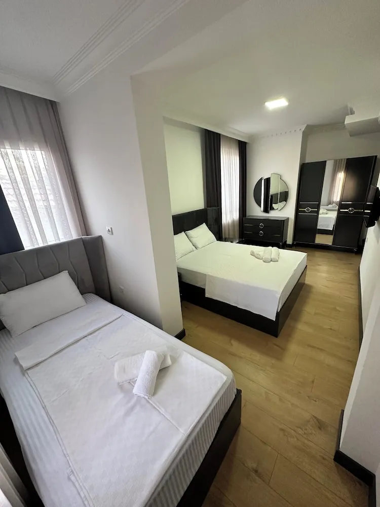 Standard Üç Kişilik Oda, Sigara İçilmez, Şehir Manzaralı
