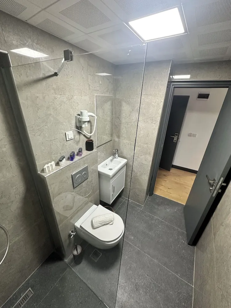 Standard Üç Kişilik Oda, Sigara İçilmez, Şehir Manzaralı