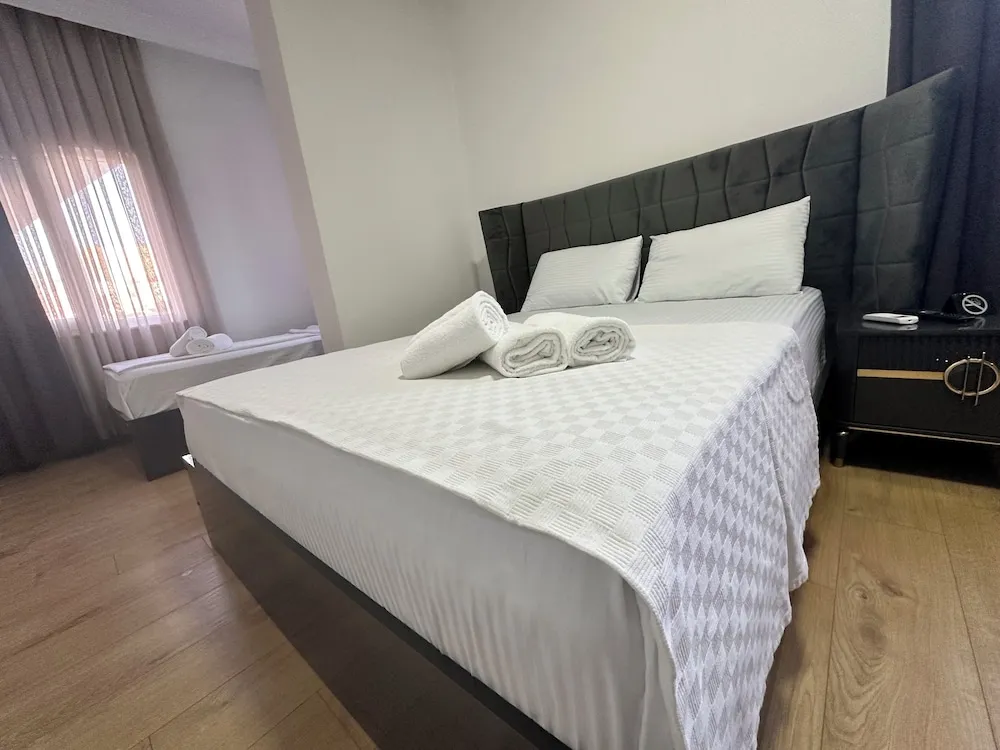 Standard Üç Kişilik Oda, Sigara İçilmez, Şehir Manzaralı