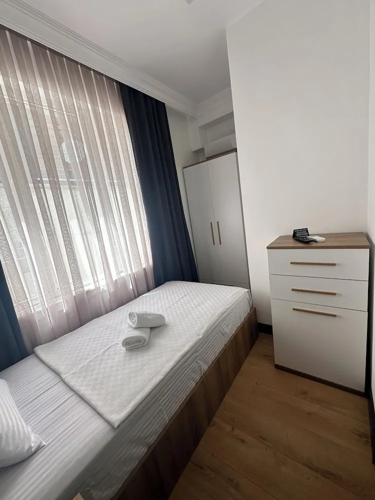 Standard Tek Kişilik Oda, Sigara İçilmez, Şehir Manzaralı