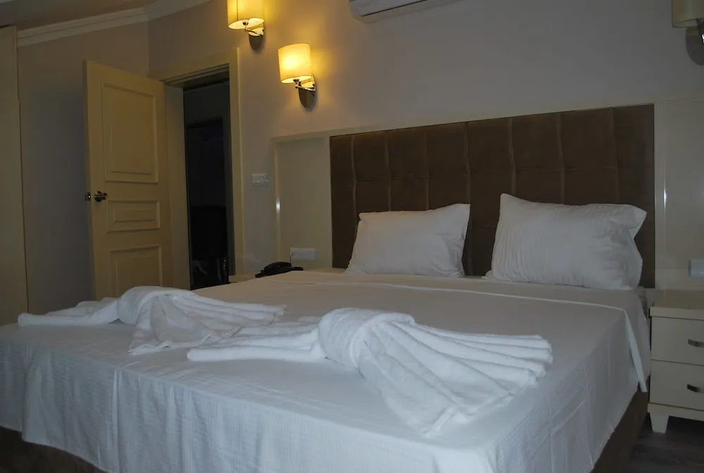 Deluxe Tek Büyük Yataklı Oda, Balkon
