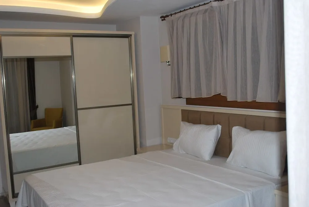 Deluxe Tek Büyük Yataklı Oda, Balkon