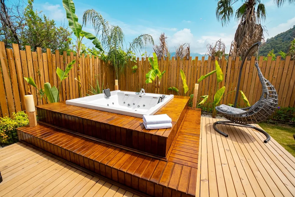 Premium Villa, Sıcak Su Küveti, Havuz Manzaralı