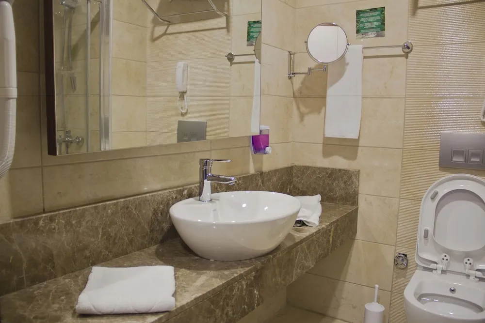 Standard Tek Kişilik Oda, Kısmi Deniz Manzaralı (Adults Only)