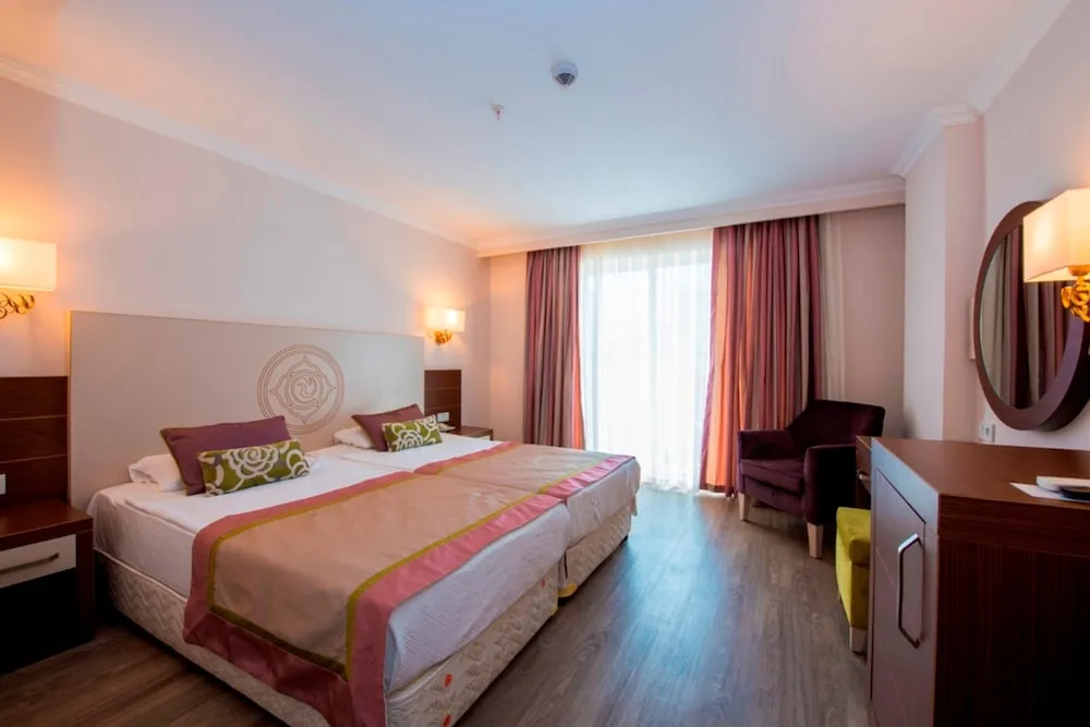 Standard Tek Kişilik Oda, Kısmi Deniz Manzaralı (Adults Only)