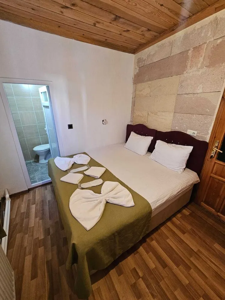 Standard Economy Room