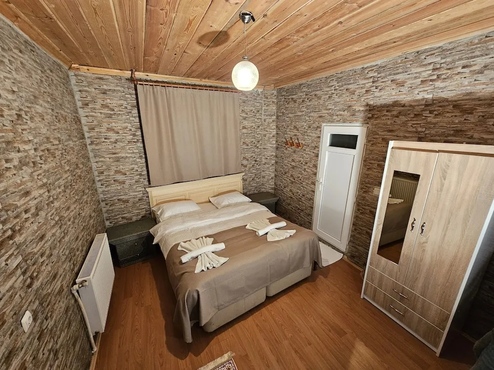 Standard Economy Room