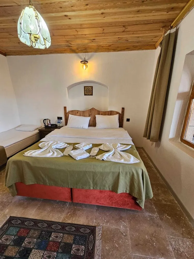 Family Üç Kişilik Oda